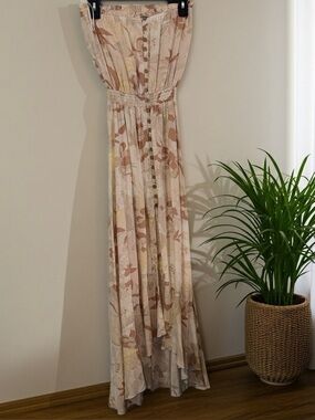 Surf Gypsy Strapless Floral Maxi Dress in Soft Neutrals Size Medium Boho Beach